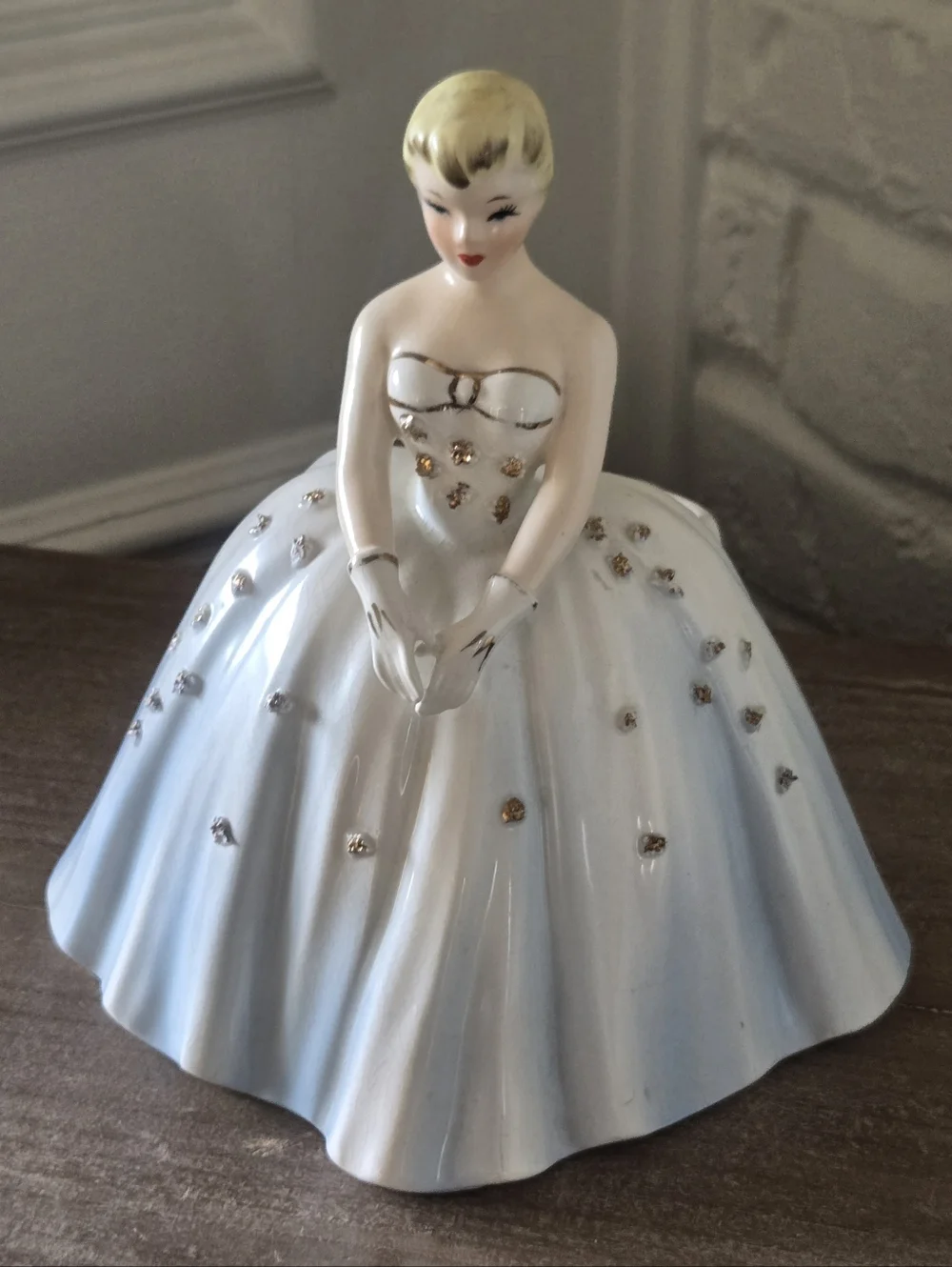 Vtg 50s Porcelain Ceramic Makeup Figurine/Storage, Brush,Jewelry